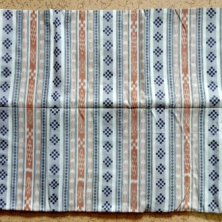 Sambalpuri gamcha, cream and black ikat