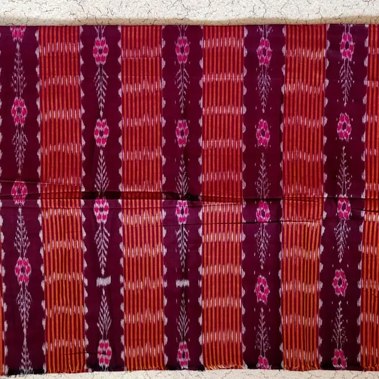 Sambalpuri gamcha, red ikat